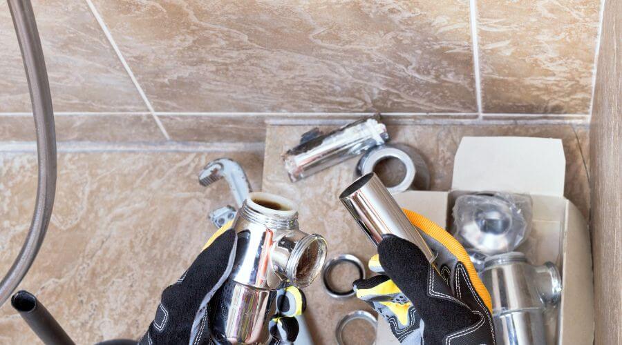 Professional gutter cleaning in Schulenburg, TX